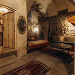 Anatolia Raymonde Cave House Guest house