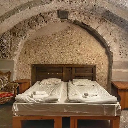 Anatolia Raymonde Cave House *