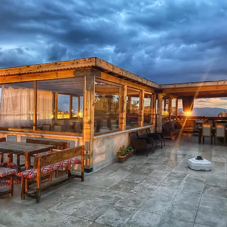 Anatolia Raymonde Cave House