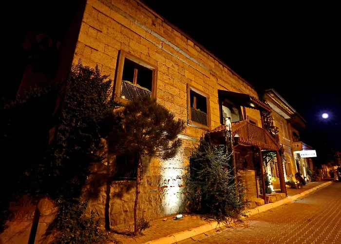 Anatolia Raymonde Cave House